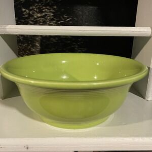 Fiesta - Chartreuse Green Large Multi-Purpose Bowl Mixing Homer Laughlin Ceramic